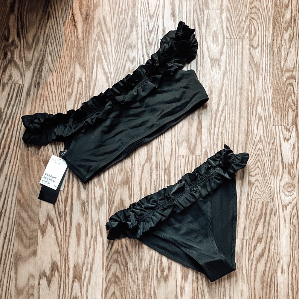 H&M Off-the-shoulder Ruffle Bikini